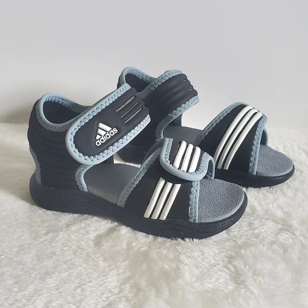 𝅺ADIDAS Akwah Black Blue White Velcro Sandals Infant/Toddler Size 5K